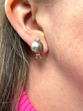 Load image into Gallery viewer, South Sea Cultured Pearls Set in 18ct White Gold