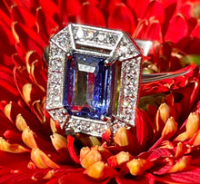 Load image into Gallery viewer, Tanzanite and Diamond Ring Set in Platinum