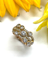 Load image into Gallery viewer, Gorgeous  Diamond Ring Set in 18ct Rose Gold