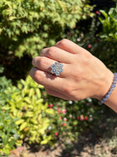 Load image into Gallery viewer, Platinum 4.50ct Diamond Floral Cluster Ring