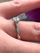 Load image into Gallery viewer, Diamond Ring Set in Platinum