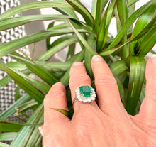 Load image into Gallery viewer, Stunning Emerald and Diamond Ring Set in Platinum