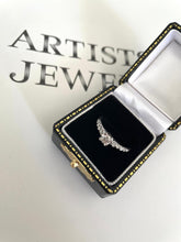 Load image into Gallery viewer, Diamond Ring Set in 18ct White Gold