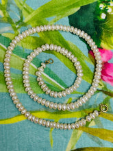 Load image into Gallery viewer, Pearl Necklace