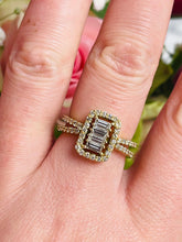 Load image into Gallery viewer, 18ct Yellow Gold Diamond Ring