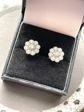 Load image into Gallery viewer, Dazzling Diamond Studs
