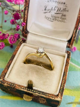 Load image into Gallery viewer, Diamond Ring Set in 18ct Yellow Gold