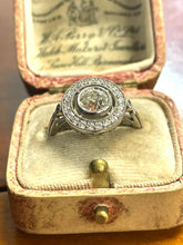 Load image into Gallery viewer, Stunning GIA Certified Diamond Ring in Platinum