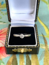 Load image into Gallery viewer, Diamond Solitaire Ring Set in Platinum