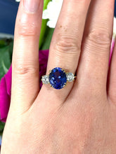 Load image into Gallery viewer, Tremendous Tanzanite Ring