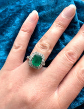 Load image into Gallery viewer, Art Deco Style Emerald and Diamond Ring Set in Platinum