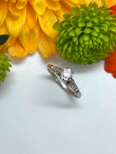 Load image into Gallery viewer, Stunning Art Deco Solitaire Diamond Ring
