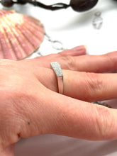 Load image into Gallery viewer, Diamond Ring Set in 18ct White Gold