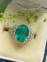Load image into Gallery viewer, Emerald and Diamond Ring Set in Platinum