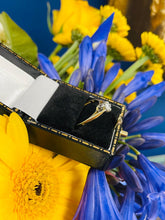 Load image into Gallery viewer, Classic Solitaire Ring