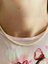 Load image into Gallery viewer, Pearl Necklace