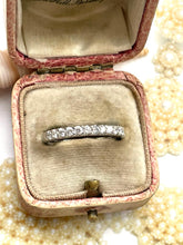 Load image into Gallery viewer, Gorgeous Glittering Ring