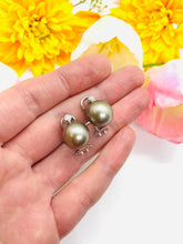 Load image into Gallery viewer, South Sea Cultured Pearls Set in 18ct White Gold