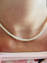 Load image into Gallery viewer, Pearl Necklace