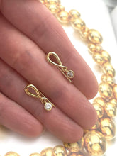 Load image into Gallery viewer, Diamond Earrings Set in 18ct Yellow Gold