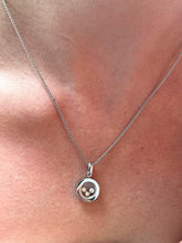 Load image into Gallery viewer, 18ct White Gold Diamond Pendant