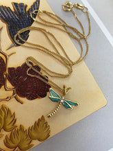 Load image into Gallery viewer, Dragonfly Pendant Set in 18ct Yellow Gold