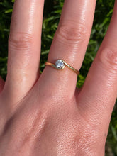 Load image into Gallery viewer, Diamond Ring Set in 18ct Yellow Gold