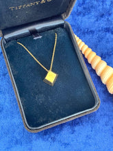 Load image into Gallery viewer, Tiffany & Co Pendant Set in 18ct Yellow Gold