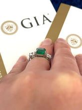 Load image into Gallery viewer, Stunning Emerald and Diamond Ring