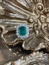 Load image into Gallery viewer, Stunning Emerald and Diamond Ring Set in Platinum