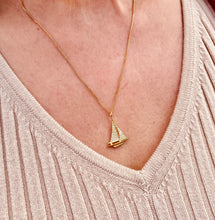 Load image into Gallery viewer, Diamond Sailboat Pendant in 18ct Yellow Gold