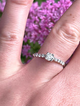 Load image into Gallery viewer, Diamond Ring Set in 18ct White Gold