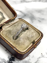 Load image into Gallery viewer, Diamond Ring Set in Platinum