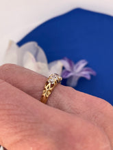 Load image into Gallery viewer, Victorian 5 Stone Diamond Ring in 18ct Yellow Gold