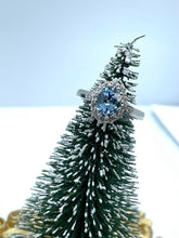 Load image into Gallery viewer, Gorgeous Aquamarine and Diamond Ring