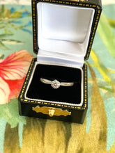 Load image into Gallery viewer, Diamond Solitaire Ring Set in Platinum