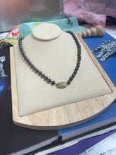 Load image into Gallery viewer, Preloved Cultured Pearls Necklace