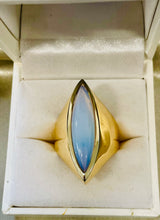 Load image into Gallery viewer, Amazing Marquise Cut Moonstone in 18ct Yellow Gold
