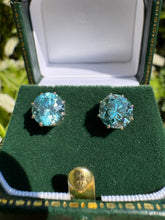Load image into Gallery viewer, Blue Zircon & Platinum Stud Earrings