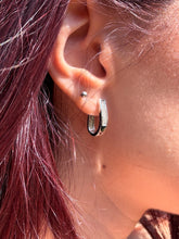 Load image into Gallery viewer, Princess-Cut Diamond Platinum Earrings