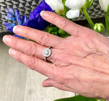 Load image into Gallery viewer, Diamond Daisy Cluster Ring in Platinum