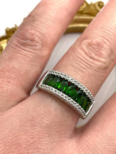 Load image into Gallery viewer, Green tourmaline and Diamond Ring Set in 18ct White Gold
