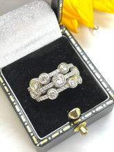 Load image into Gallery viewer, Stunning Diamond Ring Set in Platinum