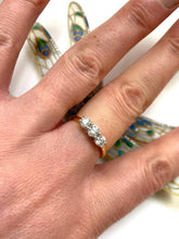 Load image into Gallery viewer, Classic 3 Stone Diamond Ring