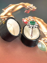 Load image into Gallery viewer, Emerald and Diamond Ring Set in White Gold
