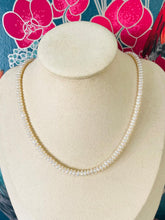 Load image into Gallery viewer, Pearl Necklace