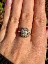 Load image into Gallery viewer, Diamond Cluster Ring