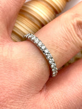 Load image into Gallery viewer, Gorgeous Glittering Ring