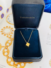 Load image into Gallery viewer, Tiffany & Co Pendant Set in 18ct Yellow Gold