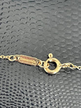 Load image into Gallery viewer, Tiffany & Co Pendant Set in 18ct Yellow Gold